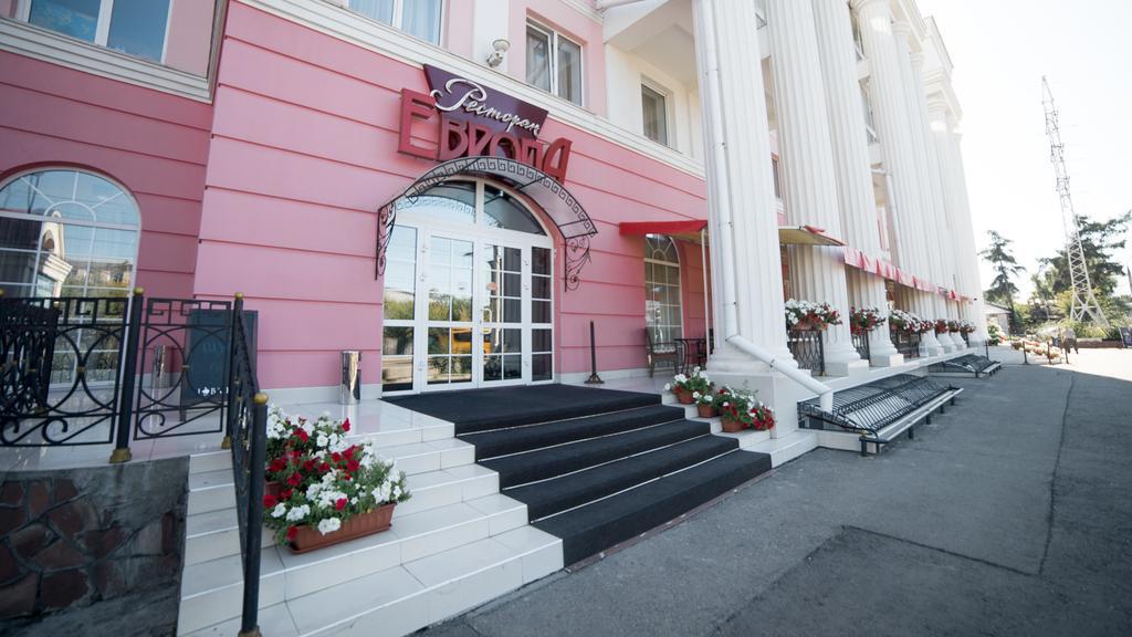 Europa Hotel Irkutsk Exterior foto